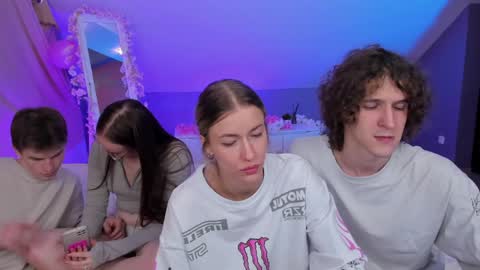 Snapshot of kebesheska chatting on February 2025 05:26:02 PM Seb Polly Roxy Jonny online show from February 2025 05:26:02 PM