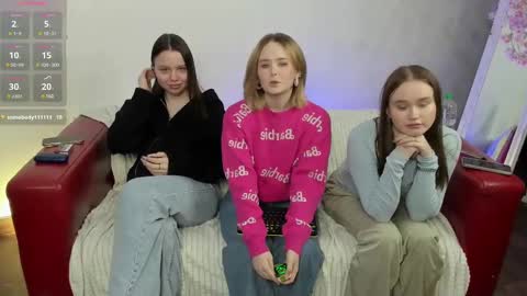 Snapshot of kebesheska chatting on February 2025 02:20:02 PM Seb Polly Roxy Jonny online show from February 2025 02:20:02 PM