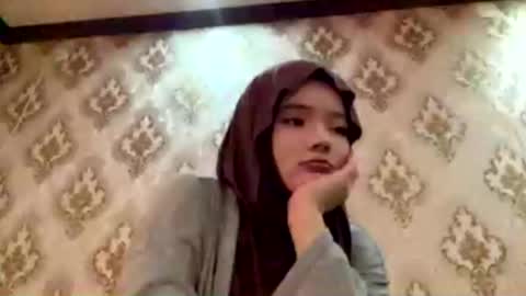 Snapshot of keeleylandrie chatting on April 2026 05:36:01 AM Kate online show from April 2026 05:36:01 AM