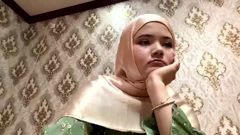 Snapshot of keeleylandrie chatting on April 2026 05:41:02 AM Kate online show from April 2026 05:41:02 AM