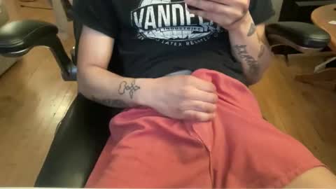 Snapshot of keesey23 chatting on March 2026 11:20:01 PM Keesey23 online show from March 2026 11:20:01 PM