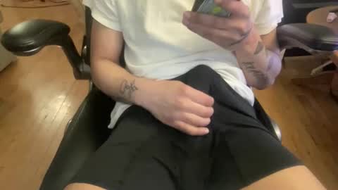 Snapshot of keesey23 chatting on April 2026 03:26:02 AM Keesey23 online show from April 2026 03:26:02 AM