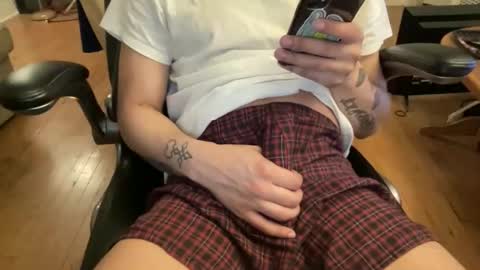 Snapshot of keesey23 chatting on April 2026 02:56:01 AM Keesey23 online show from April 2026 02:56:01 AM