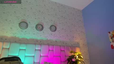 Keidance online show from December 2024 05:13:01 PM