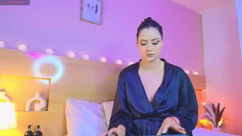 Keidance online show from November 2025 09:19:02 PM