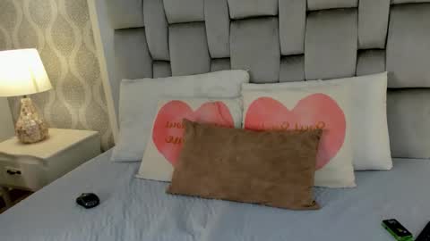 Snapshot of keiira_fox chatting on March 2026 12:09:01 PM Keiira Fox online show from March 2026 12:09:01 PM