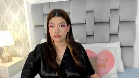 Snapshot of keiira_fox chatting on March 2026 11:32:01 AM Keiira Fox online show from March 2026 11:32:01 AM