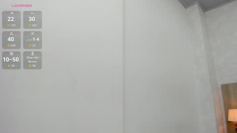 Snapshot of keila_clark chatting on April 2026 11:35:01 AM Keila online show from April 2026 11:35:01 AM