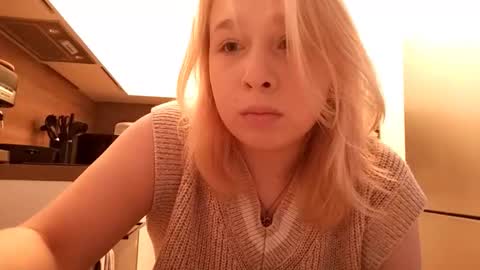 Snapshot of keilarudel chatting on December 2025 12:33:02 PM Lisa online show from December 2025 12:33:02 PM