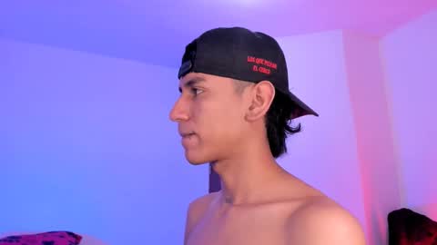 Alejandro Gonzalez online show from November 2025 04:56:01 AM