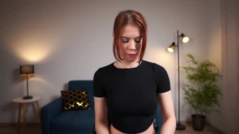 Snapshot of keira_knight chatting on January 2025 11:04:01 PM keira_knight online show from January 2025 11:04:01 PM