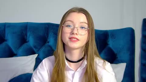 Keira online show from February 2025 04:07:01 AM