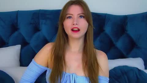 Keira online show from September 2025 06:10:01 PM