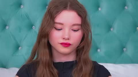 Keira online show from June 2026 07:09:02 PM