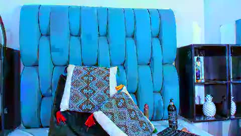   online show from February 2025 07:38:02 PM