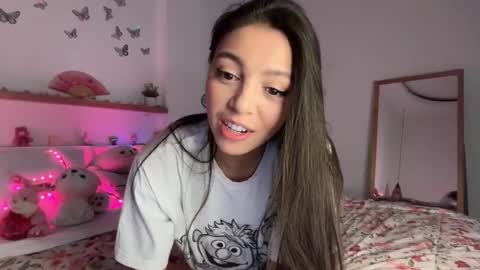 keira online show from November 2025 12:22:01 AM