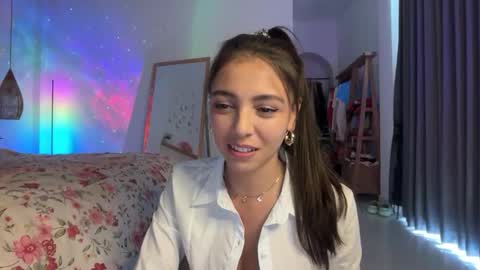 Snapshot of keirasworld chatting on March 2026 05:44:01 AM keira online show from March 2026 05:44:01 AM