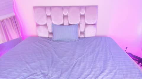 Keisy  online show from September 2025 02:19:01 PM