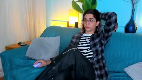 Keita moon online show from April 2026 11:38:02 AM