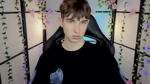 Mark online show from December 2025 01:42:01 PM