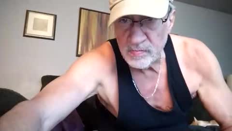 Snapshot of kellasjeffrey chatting on June 2026 06:17:02 AM kellasjeffrey online show from June 2026 06:17:02 AM