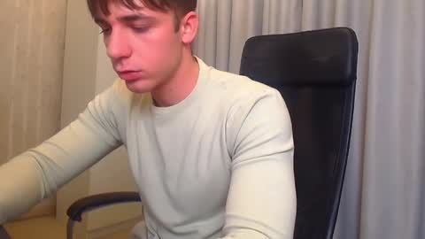 Snapshot of kellenwest chatting on December 2025 05:14:02 AM KellenWest online show from December 2025 05:14:02 AM