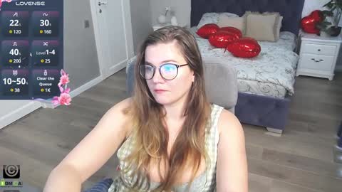 Snapshot of kellielowie chatting on February 2025 10:51:02 AM kellielowie online show from February 2025 10:51:02 AM