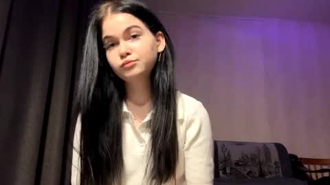 Bella online show from April 2026 03:42:02 PM