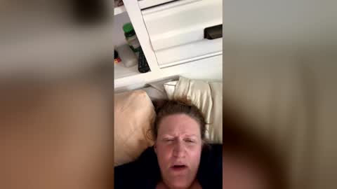 Snapshot of kellilyn1081187 chatting on March 2026 10:57:02 PM kellilyn1081187 online show from March 2026 10:57:02 PM