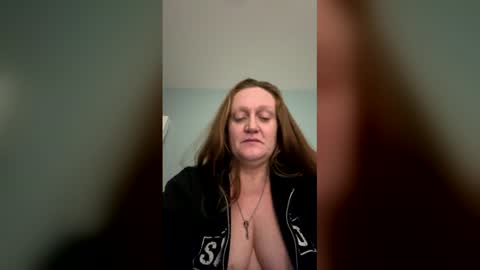 Snapshot of kellilyn1081187 chatting on March 2026 01:22:02 AM kellilyn1081187 online show from March 2026 01:22:02 AM