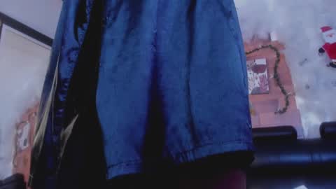 kelly__thomson online show from December 2024 12:11:01 AM