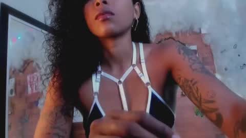 kelly__thomson online show from January 2025 10:17:02 PM