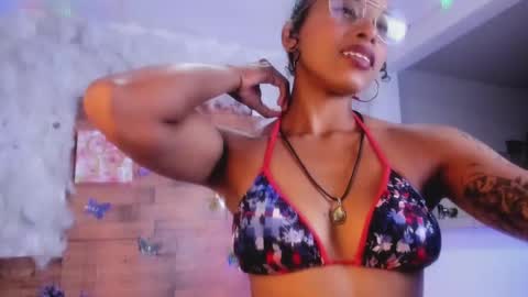 kelly__thomson online show from February 2025 10:14:01 PM