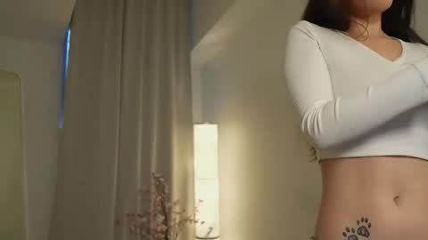 Snapshot of kelly_ember chatting on October 2025 02:04:02 PM KELLY online show from October 2025 02:04:02 PM