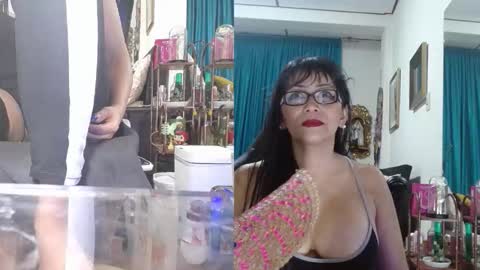 Snapshot of kelly_squirting chatting on October 2025 02:33:01 AM KELLY online show from October 2025 02:33:01 AM