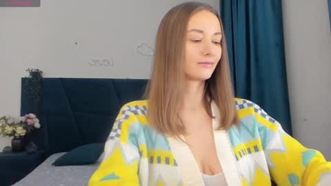 Kelly XO online show from December 2024 01:02:02 PM