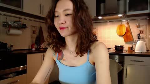 Snapshot of kelly_yon chatting on January 2025 09:14:02 PM Kelly online show from January 2025 09:14:02 PM