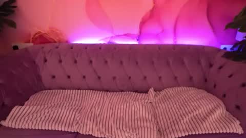 Kelly online show from November 2025 02:39:02 PM