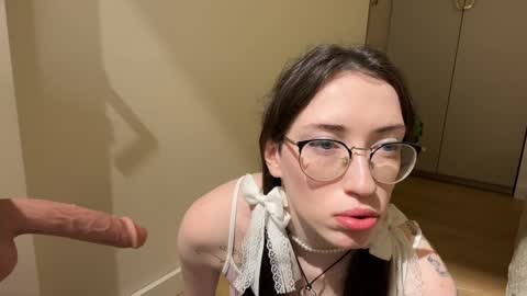 Kelly online show from March 2026 05:37:02 PM