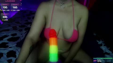 Kelly online show from September 2025 05:20:02 AM