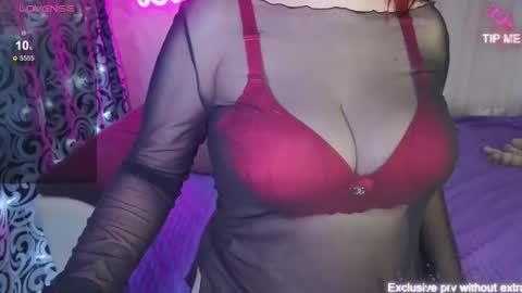 kellycrystall online show from December 2025 08:10:02 AM