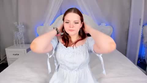 Snapshot of kellyfiery chatting on November 2025 08:36:02 AM Kellyfiery online show from November 2025 08:36:02 AM