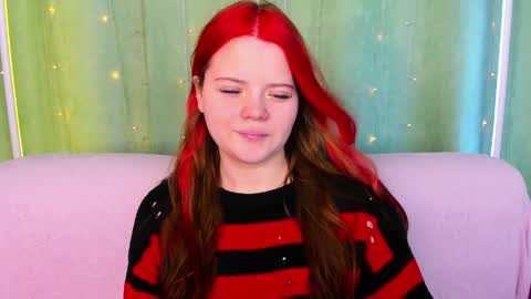 Snapshot of kellyfiery chatting on April 2026 08:30:02 AM Kellyfiery online show from April 2026 08:30:02 AM