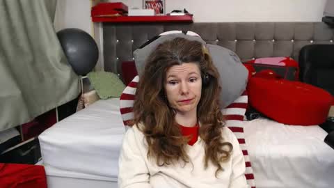 kelly online show from February 2026 07:15:01 AM