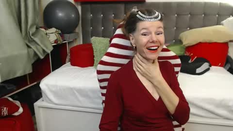 kelly online show from March 2026 01:07:02 AM