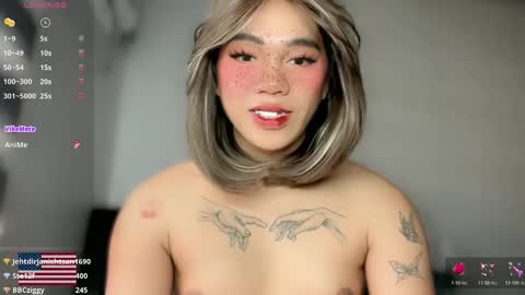 Snapshot of kellysexxie chatting on April 2026 06:21:01 AM Kelly Smith online show from April 2026 06:21:01 AM