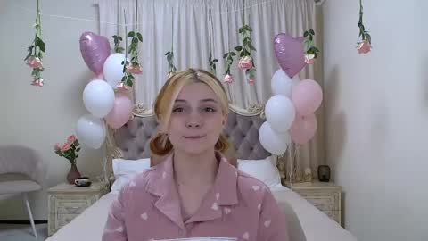 Kelly Stoneys online show from February 2025 12:46:01 AM