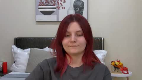 Kelly Stoneys online show from November 2025 05:39:01 AM