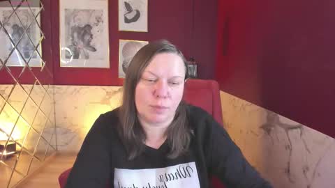 Kelly online show from February 2026 05:25:02 AM