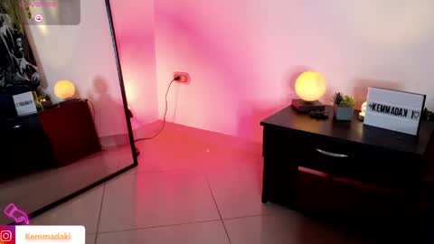 Snapshot of kemmadakii chatting on April 2026 08:12:02 PM Kemma online show from April 2026 08:12:02 PM